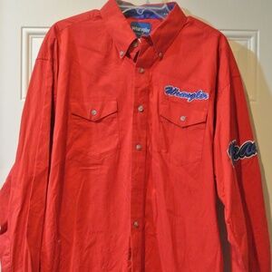 MENS XL RED WRANGLER EMBROIDERED BUTTON DOWN SHIRT